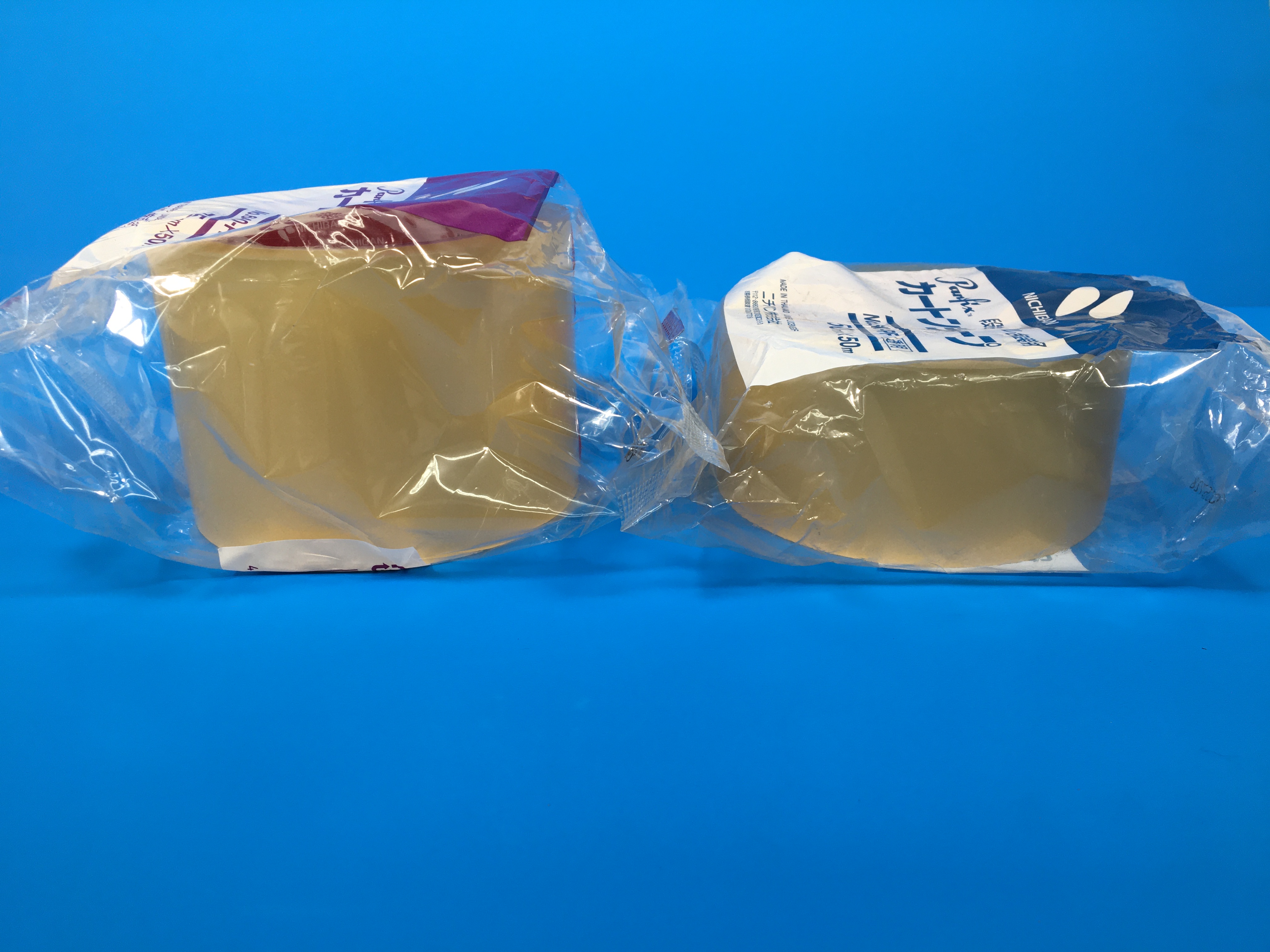 左：75㎜巾　右：50㎜巾